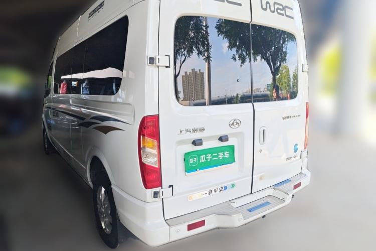 Used SAIC MAXUS Xintu V80 2021 2.0T PLUS AMT All-in-One King Long Wheelbase Mid-Roof Design—6/7/8/9-Seater Rear Left 45 Deg
