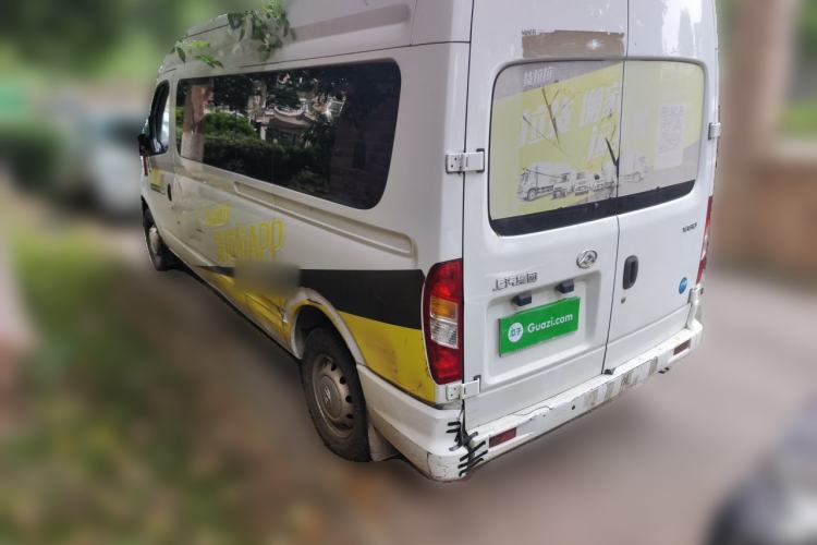Used SAIC MAXUS Xintu V80 2021 2.0T Manual Classic Aoyuntong Long Wheelbase Mid-Roof 6/7/8/9-Seater Rear Left 45 Deg