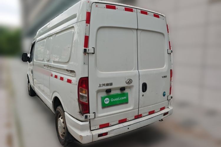 Used SAIC MAXUS Xintu V80 2021 2.0T Manual Classic City Delivery King Long Wheelbase Mid-Roof 3 Seats Rear Left 45 Deg