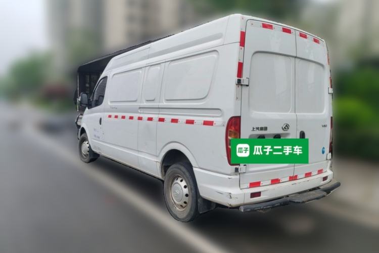 Used SAIC MAXUS Xintu V80 2021 2.0T Manual Classic City Delivery King Long Wheelbase Mid-Roof 3 Seats Rear Left 45 Deg