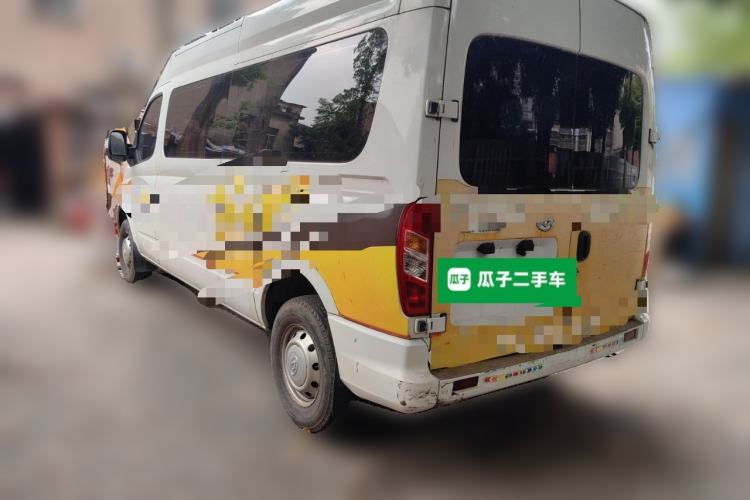 Used SAIC MAXUS Xintu V80 2021 2.0T Manual Classic Aoyuntong Long Wheelbase Mid-Roof 6/7/8/9-Seater Rear Left 45 Deg