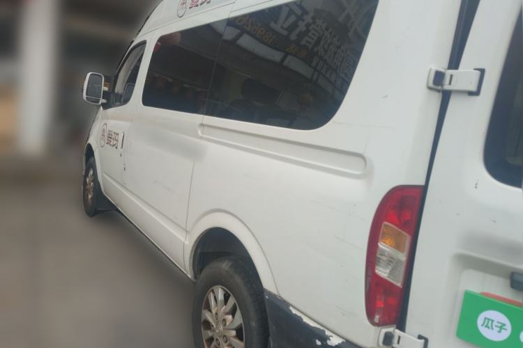Used SAIC MAXUS Xintu V80 2021 2.0T PLUS Manual Aoyuntong Short Wheelbase Mid-Roof 5/6-Seater Rear Left 45 Deg