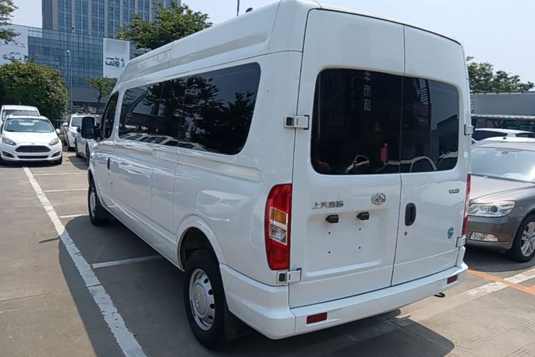 Used SAIC MAXUS Xintu V80 2021 2.0T Manual Classic Aoyuntong Long Wheelbase Mid-Roof 6/7/8/9-Seater Rear Left 45 Deg