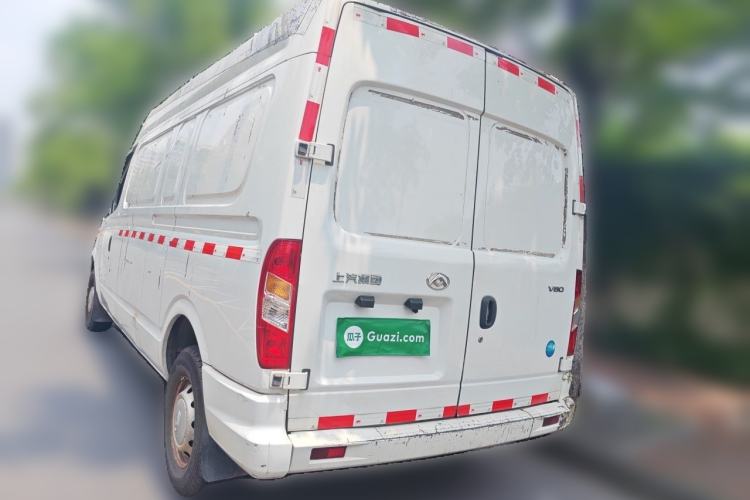 Used SAIC MAXUS Xintu V80 2021 2.0T Manual Classic City Delivery King Long Wheelbase Mid-Roof 3 Seats Rear Left 45 Deg