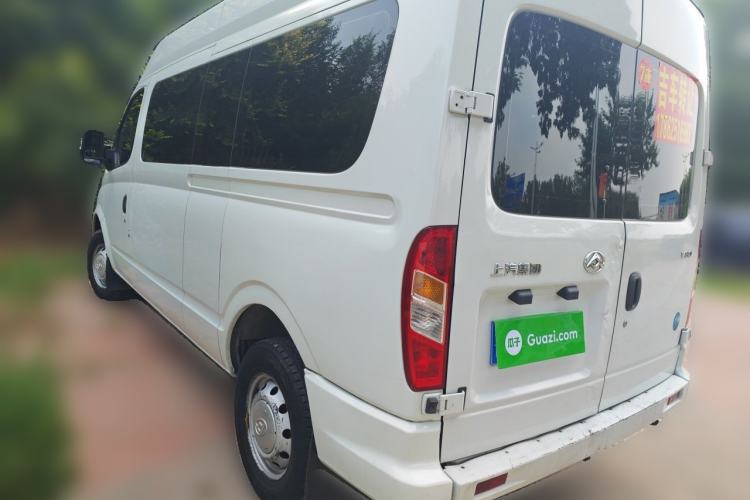 Used SAIC MAXUS Xintu V80 2021 2.0T Manual Classic Aoyuntong 139 PS Mid-axle Mid-roof 6/7/8/9-Seater Rear Left 45 Deg
