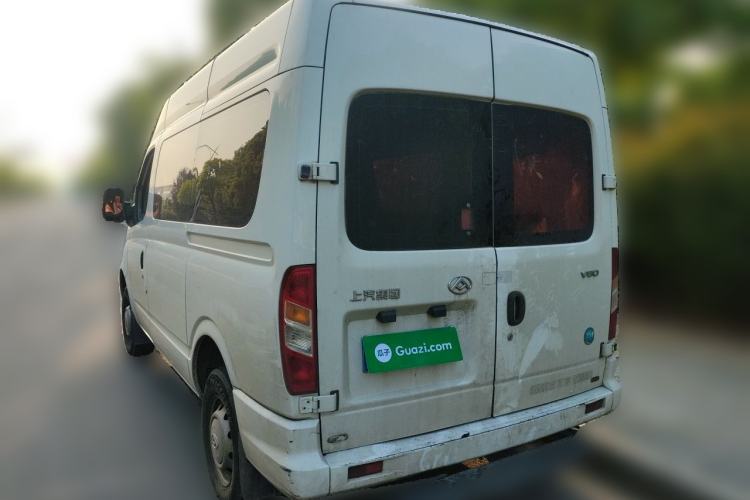 Used SAIC MAXUS Xintu V80 2021 2.0T Manual Classic Aoyuntong Short Wheelbase Mid-Roof 5/6-Seater Rear Left 45 Deg