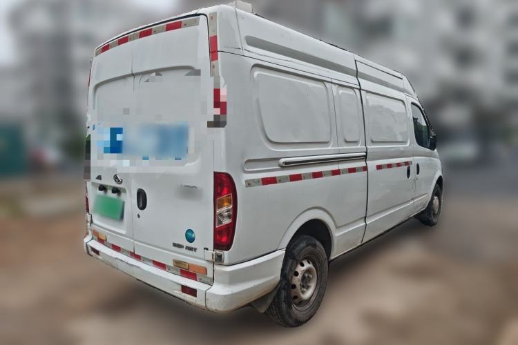 Used SAIC MAXUS Xintu V80 2021 2.0T AMT Classic City Distribution King Long Wheelbase Mid-Roof 3-Seater Rear Right 45 Deg