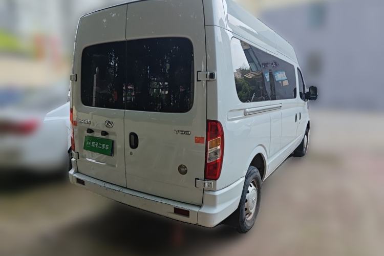 Used SAIC MAXUS Xintu V80 2021 2.0T Manual Classic Aoyuntong 127 PS Mid-axle Mid-roof 6/7/8/9-Seater Rear Right 45 Deg