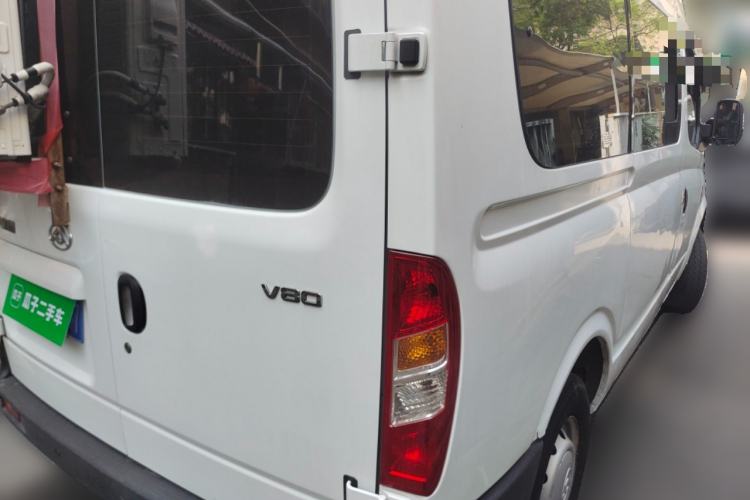 Used SAIC MAXUS Xintu V80 2021 2.0T PLUS Manual All-Around King Short Wheelbase Mid-Roof Variant—5/6/7/8/9-Seater Rear Right 45 Deg