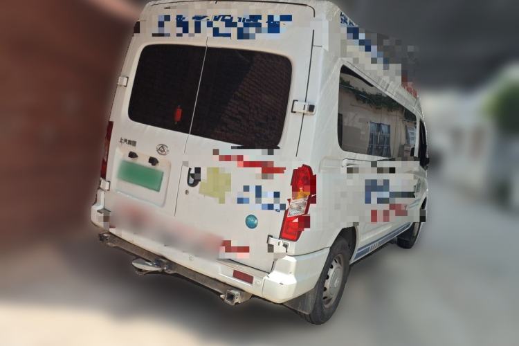 Used SAIC MAXUS Xintu V80 2021 2.0T Manual Classic Aoyuntong 127 PS Mid-axle Mid-roof 6/7/8/9-Seater Rear Right 45 Deg