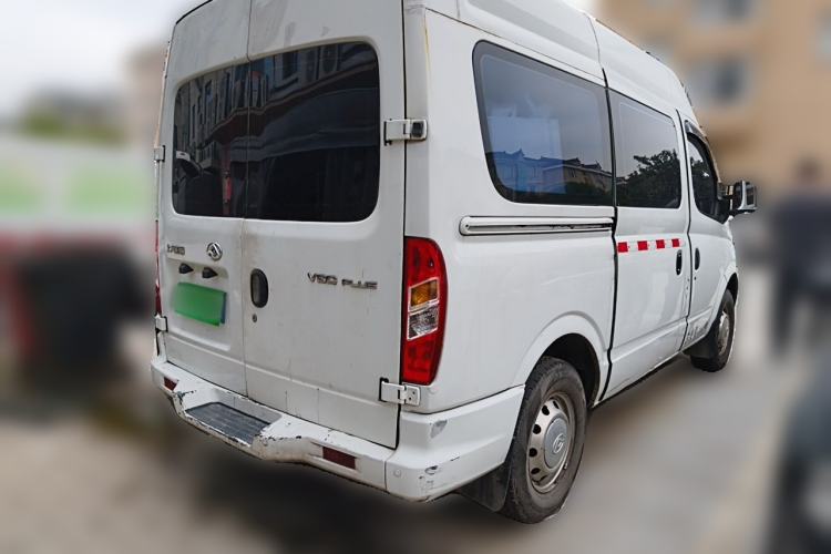 Used SAIC MAXUS Xintu V80 2021 2.0T PLUS Manual Aoyuntong Short Wheelbase Mid-Roof 5/6-Seater Rear Right 45 Deg