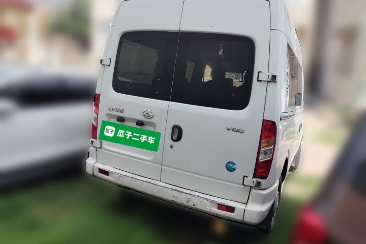 Used SAIC MAXUS Xintu V80 2021 2.0T Manual Classic Aoyuntong Short Wheelbase Mid-Roof 5/6-Seater Rear Right 45 Deg