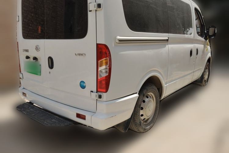 Used SAIC MAXUS Xintu V80 2021 2.0T Manual Classic Aoyuntong Short Wheelbase Ultra-Low Roof 5/6-Seater Rear Right 45 Deg