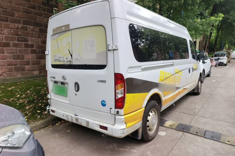 Used SAIC MAXUS Xintu V80 2021 2.0T Manual Classic Aoyuntong Long Wheelbase Mid-Roof 6/7/8/9-Seater Rear Right 45 Deg