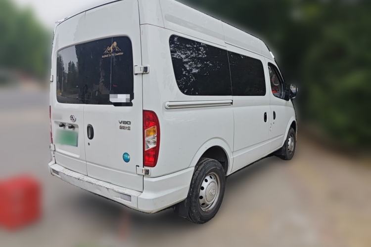 Used SAIC MAXUS Xintu V80 2021 2.0T Manual Classic Aoyuntong Short Wheelbase Mid-Roof 5/6-Seater Rear Right 45 Deg