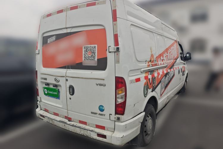 Used SAIC MAXUS Xintu V80 2021 2.0T AMT Classic City Distribution King Long Wheelbase Mid-Roof 3-Seater Rear Right 45 Deg
