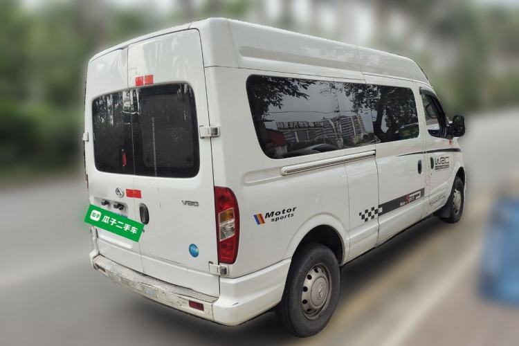 Used SAIC MAXUS Xintu V80 2021 2.0T Manual Classic Aoyuntong 127 PS Mid-axle Mid-roof 6/7/8/9-Seater Rear Right 45 Deg