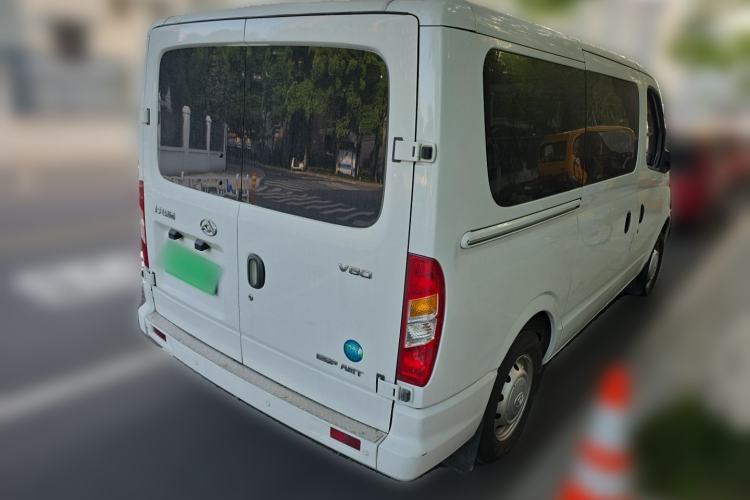 Used SAIC MAXUS Xintu V80 2021 2.0T AMT Classic Aoyuntong Short Wheelbase Ultra-Low Roof 5/6-Seater Rear Right 45 Deg