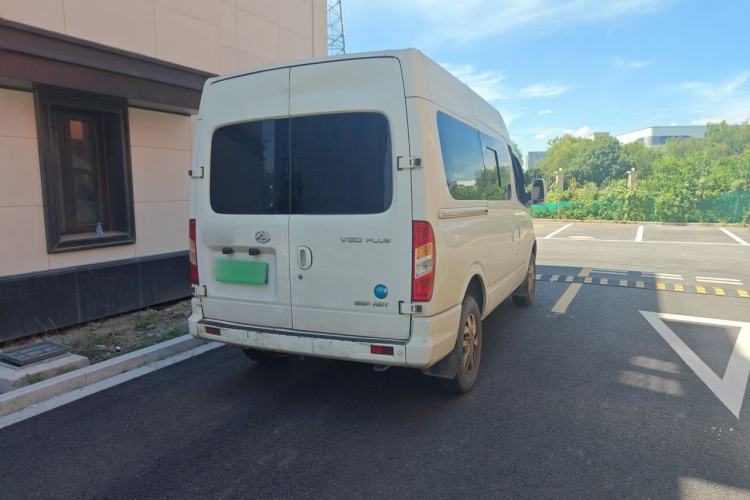 Used SAIC MAXUS Xintu V80 2021 2.0T PLUS AMT Aoyuntong Short-Wheelbase Mid-Roof 5/6-Seater Rear Right 45 Deg