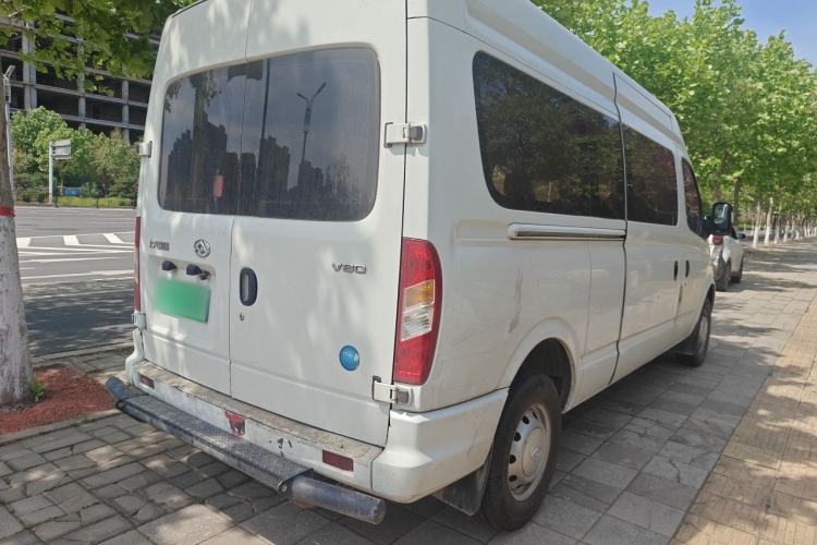 Used SAIC MAXUS Xintu V80 2021 2.0T Manual Classic Aoyuntong Long Wheelbase Mid-Roof 6/7/8/9-Seater Rear Right 45 Deg