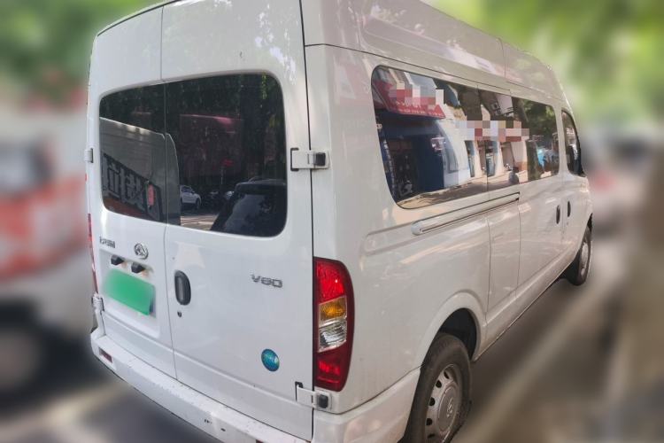 Used SAIC MAXUS Xintu V80 2021 2.0T Manual Classic Aoyuntong 127 PS Mid-axle Mid-roof 6/7/8/9-Seater Rear Right 45 Deg