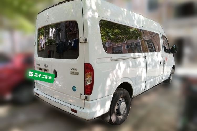 Used SAIC MAXUS Xintu V80 2021 2.0T Manual Classic Aoyuntong 127 PS Mid-axle Mid-roof 6/7/8/9-Seater Rear Right 45 Deg