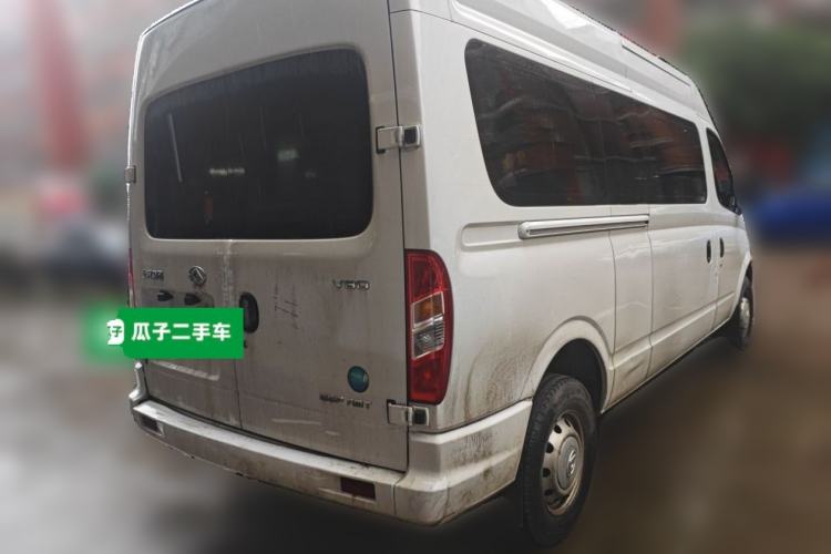 Used SAIC MAXUS Xintu V80 2021 2.0T AMT Classic Aoyuntong Long Wheelbase Mid-Roof 6/7/8/9-Seater Rear Right 45 Deg