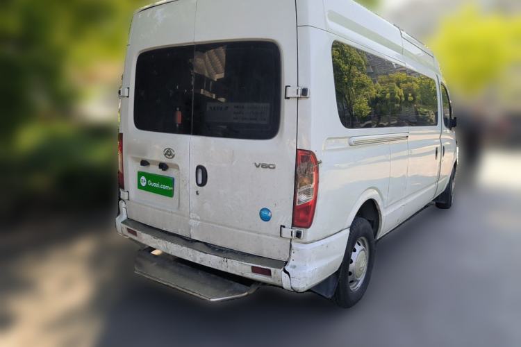 Used SAIC MAXUS Xintu V80 2021 2.0T Manual Classic Aoyuntong Long Wheelbase Mid-Roof 6/7/8/9-Seater Rear Right 45 Deg