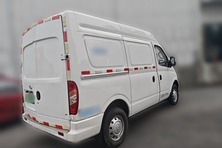 Used SAIC MAXUS Xintu V80 2021 2.0T PLUS Manual Van Short Wheelbase Mid-Roof Design 3-Seater Rear Right 45 Deg