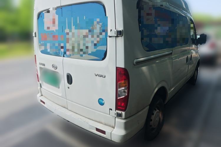 Used SAIC MAXUS Xintu V80 2021 2.0T Manual Classic Aoyuntong Short Wheelbase Mid-Roof 5/6-Seater Rear Right 45 Deg