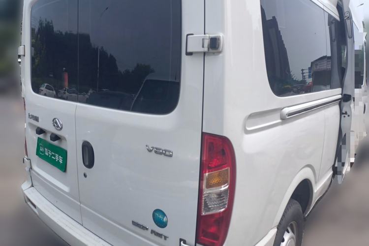 Used SAIC MAXUS Xintu V80 2021 2.0T PLUS AMT Business & Travel Long Wheelbase Mid-Roof 9-Seater Rear Right 45 Deg