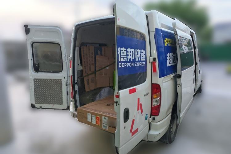 Used SAIC MAXUS Xintu V80  Rear Right 45 Deg