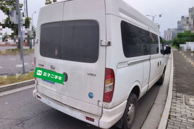 Used SAIC MAXUS Xintu V80 2021 2.0T Manual Classic Aoyuntong 127 PS Mid-axle Mid-roof 6/7/8/9-Seater Rear Right 45 Deg