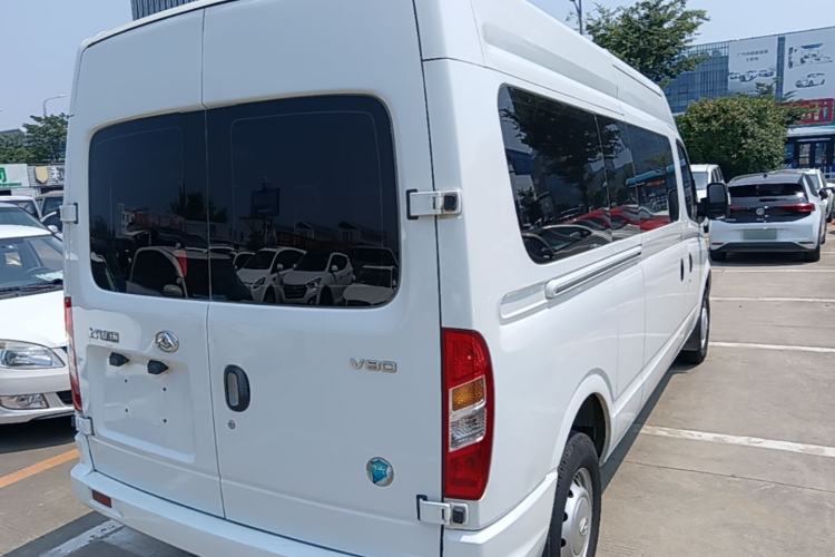 Used SAIC MAXUS Xintu V80 2021 2.0T Manual Classic Aoyuntong Long Wheelbase Mid-Roof 6/7/8/9-Seater Rear Right 45 Deg