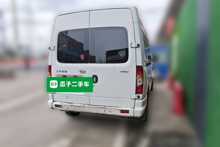 Used SAIC MAXUS Xintu V80 2021 2.0T Manual Classic Aoyuntong Long Wheelbase Mid-Roof 6/7/8/9-Seater Rear Right 45 Deg