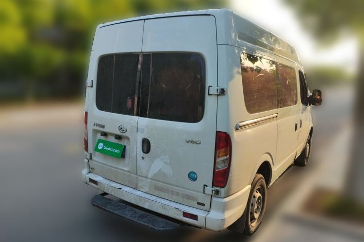 Used SAIC MAXUS Xintu V80 2021 2.0T Manual Classic Aoyuntong Short Wheelbase Mid-Roof 5/6-Seater Rear Right 45 Deg