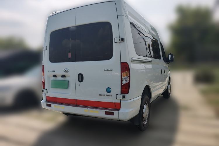 Used SAIC MAXUS Xintu V80 2021 2.0T AMT Classic Aoyuntong Short Wheelbase Mid-Roof 5/6-Seater Rear Right 45 Deg