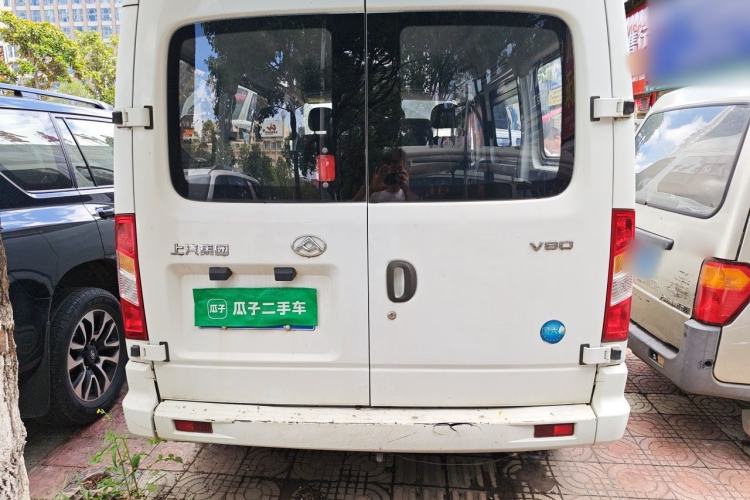 Used SAIC MAXUS Xintu V80 2021 2.0T Manual Classic Aoyuntong Short Wheelbase Mid-Roof 5/6-Seater Rear