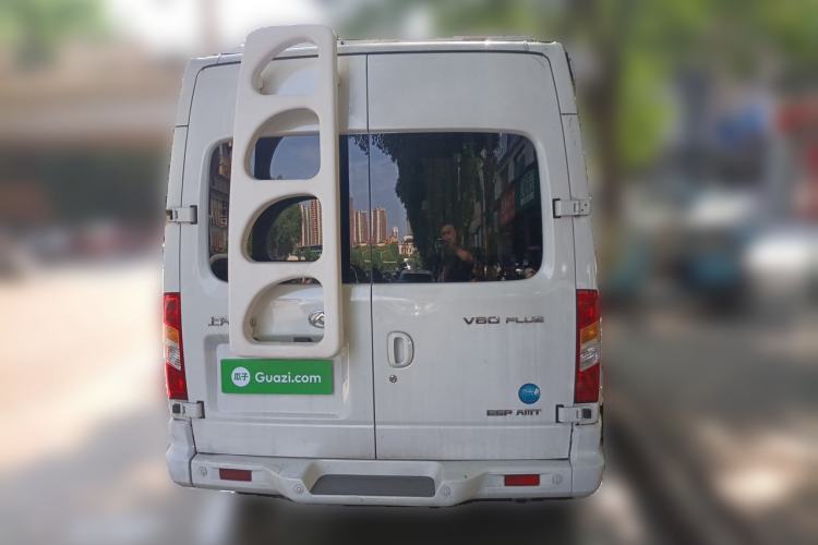 Used SAIC MAXUS Xintu V80 2021 2.0T AMT Classic Aoyuntong Short Wheelbase Mid-Roof 5/6-Seater Rear