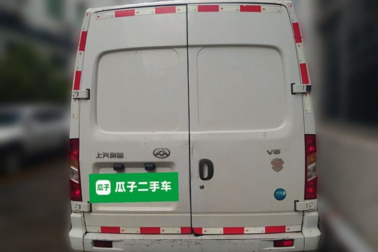 Used SAIC MAXUS Xintu V80 2021 2.0T Manual Classic City Delivery King Short Wheelbase Mid-Roof Design 3 Seats Rear