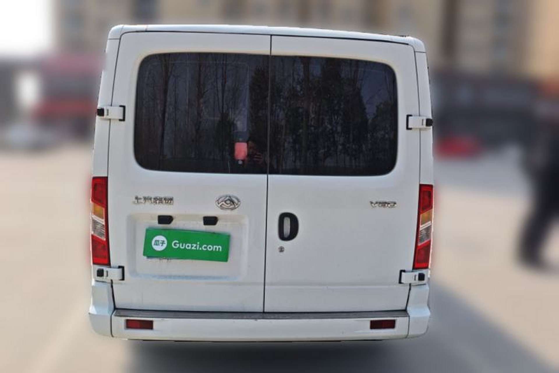 Used SAIC MAXUS Xintu V80 2021 2.0T Manual Classic Aoyuntong Short Wheelbase Ultra-Low Roof 7/8/9-Seater Rear