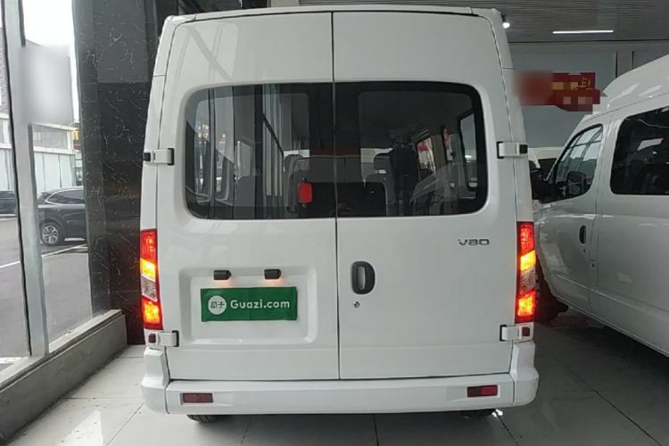 Used SAIC MAXUS Xintu V80 2021 2.0T Manual Classic Aoyuntong 127 PS Mid-axle Mid-roof 6/7/8/9-Seater Rear