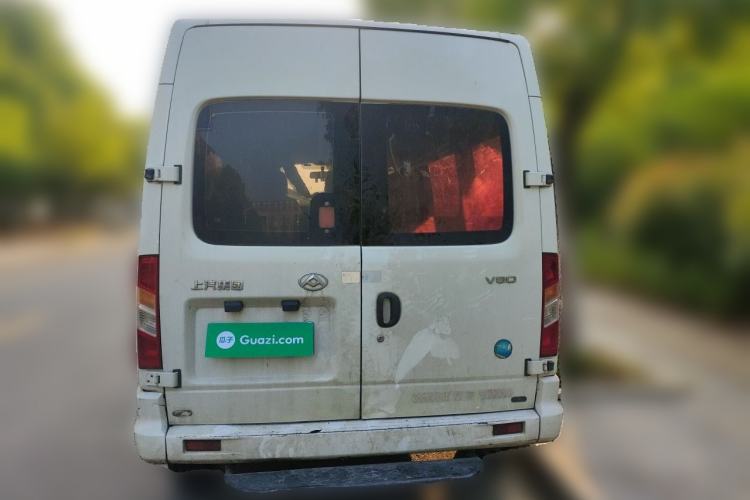 Used SAIC MAXUS Xintu V80 2021 2.0T Manual Classic Aoyuntong Short Wheelbase Mid-Roof 5/6-Seater Rear