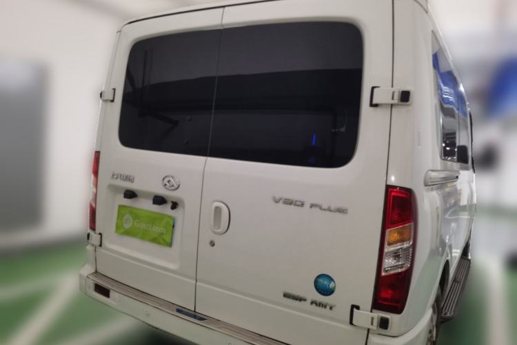 Used SAIC MAXUS Xintu V80 2021 2.0T PLUS AMT City Edition Short Wheelbase Ultra-Low Roof 5/6-Seater Rear