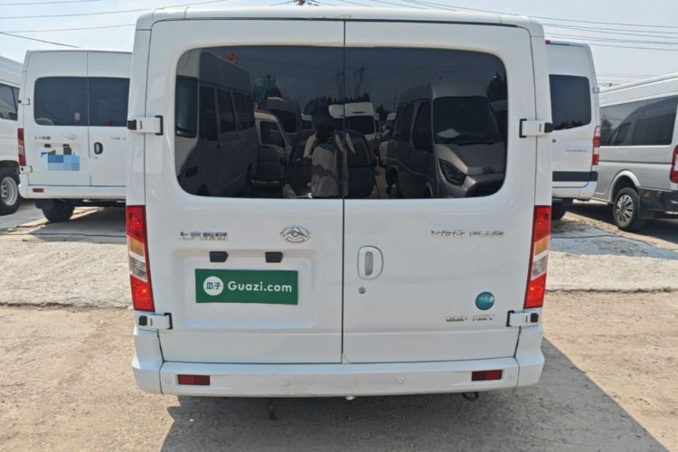 Used SAIC MAXUS Xintu V80 2021 2.0T PLUS AMT City Edition Short Wheelbase Ultra-Low Roof 5/6-Seater Rear