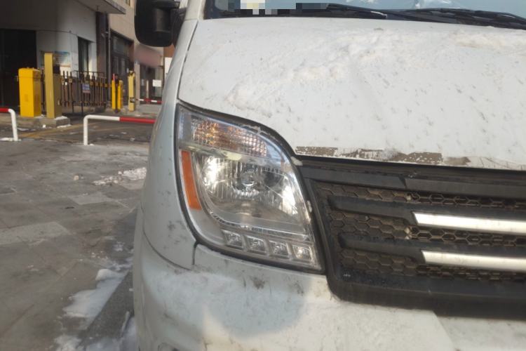Used SAIC MAXUS Xintu V80 2021 2.0T PLUS AMT Aoyuntong Short-Wheelbase Mid-Roof 5/6-Seater Right Front Headlight