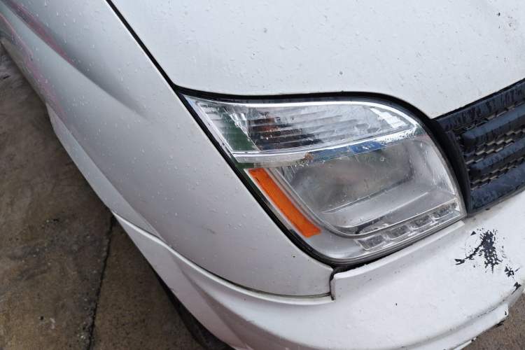 Used SAIC MAXUS Xintu V80 2021 2.0T Manual Classic Aoyuntong Long Wheelbase Mid-Roof 6/7/8/9-Seater Right Front Headlight