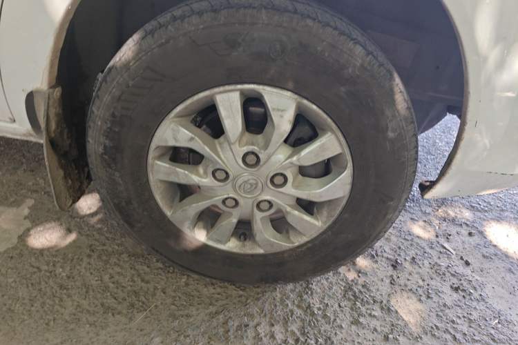 Used SAIC MAXUS Xintu V80 2021 2.0T PLUS AMT All-Rounder Short Wheelbase Mid-Roof 5/6/7/8/9-Seater Right Front Wheel Hub