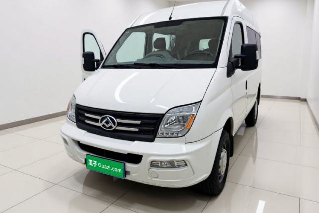 Used SAIC MAXUS Xintu V80 2021 2.0T Manual Classic Aoyuntong Short Wheelbase Mid-Roof 5/6-Seater