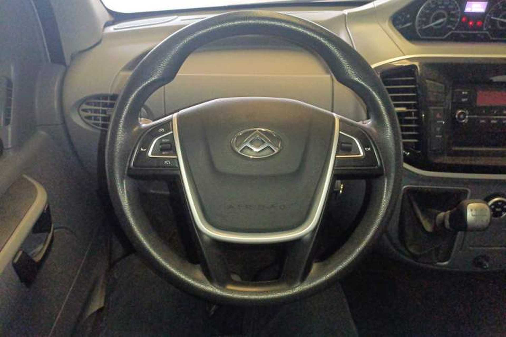 Used SAIC MAXUS Xintu V80 2021 2.0T Manual Classic Aoyuntong Short Wheelbase Ultra-Low Roof 7/8/9-Seater Steering Wheel